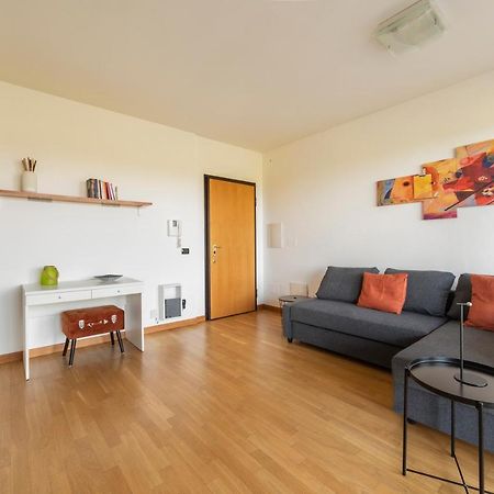 Milano Rogoredo Apt With Terrace! Apartamento Exterior foto